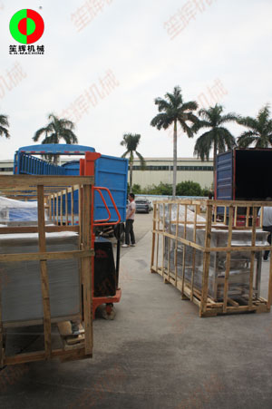 兩貨車(chē)蔬果加工機(jī)械設(shè)備發(fā)貨交付客戶(hù)！
