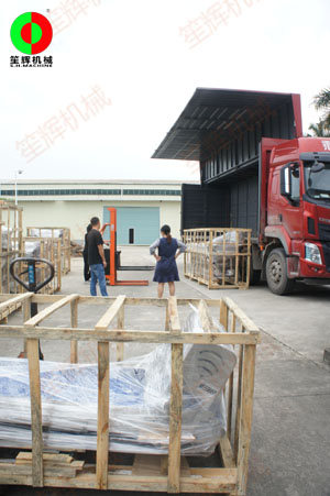 多功能洗菜機(jī)等一批蔬菜清洗加工設(shè)備發(fā)貨交付客戶！
