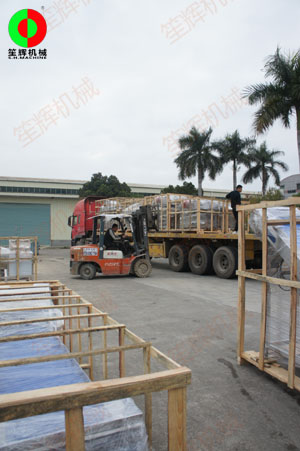蔬果清洗加工生產(chǎn)線春節(jié)前專車發(fā)貨上?？蛻簦? /></a></div>
                    <div   id=